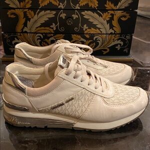 Michael Kors Vanilla Leather Trainers
